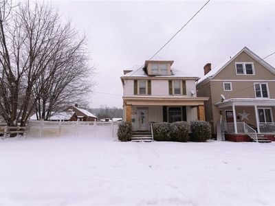 3720 College Ave, Beaver Falls, PA, 15010
