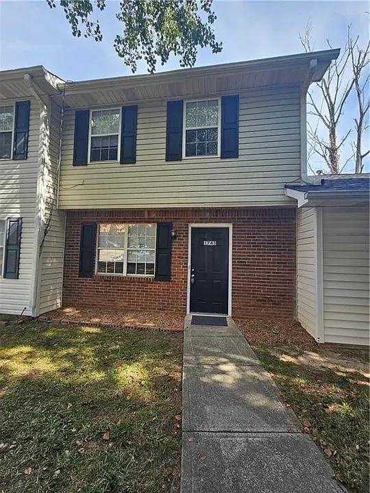 2 bed, 2.5 bath, 1098 sqft, $1,600 — Photo 2