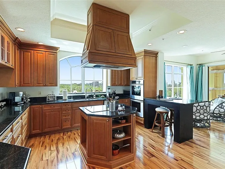 1308 Old Stickney Point Rd #WP3 — Photo 7