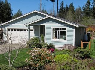 81 E North Bay Pl, Allyn, WA 98524