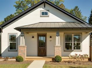 80 Bungalow Way, Brevard, NC 28712