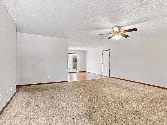 5th image of 2431 Park Crst