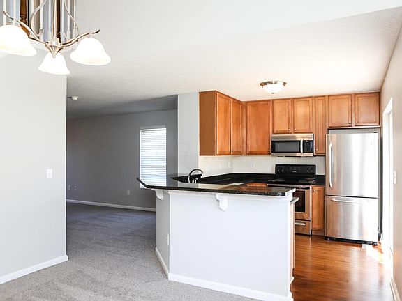 5th image of 7490 Cayman Ln