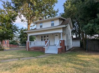 1000 Lovers Ln, Akron, OH 44306