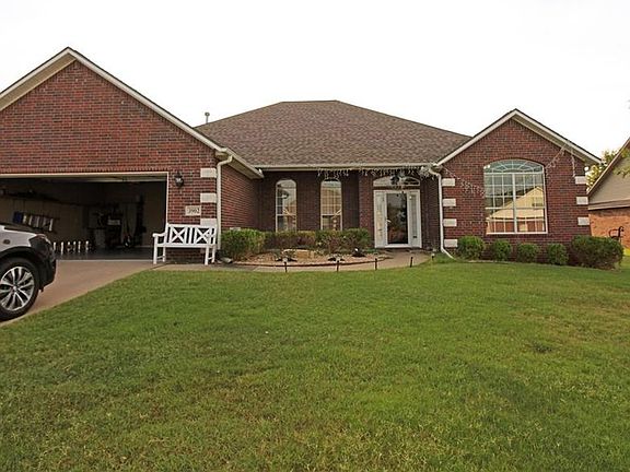 2nd image of 3902 SW Blackberry St