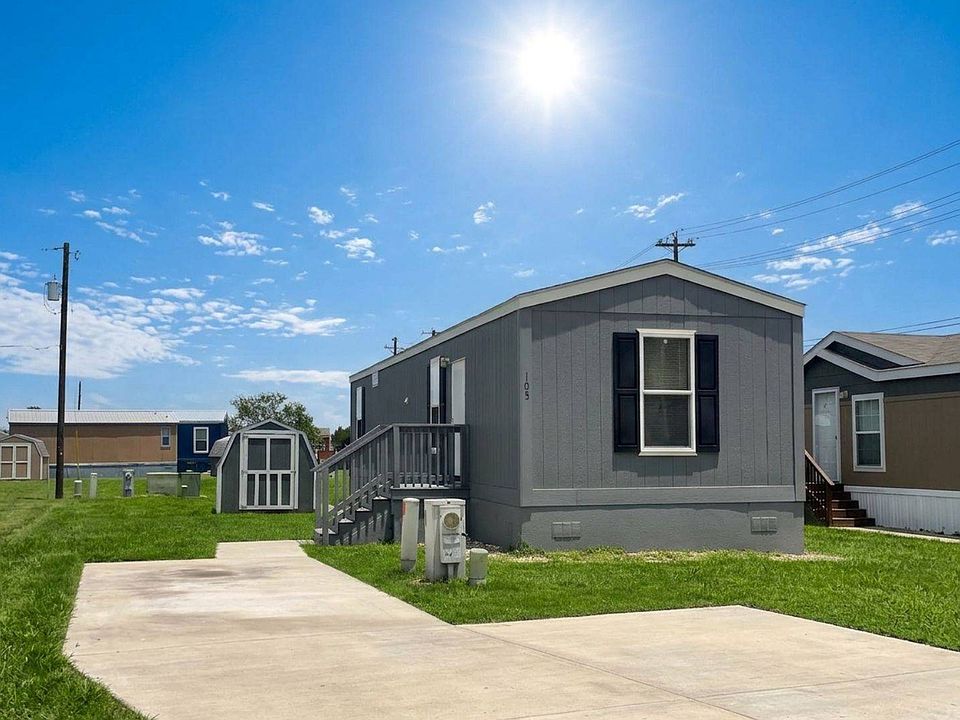 1st image of 105 Grand Oak Cir #95