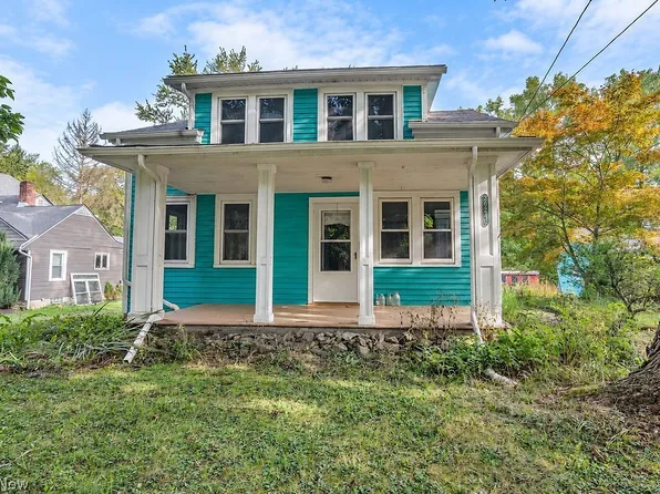 26240 Pettibone Rd, Bedford, OH 44146