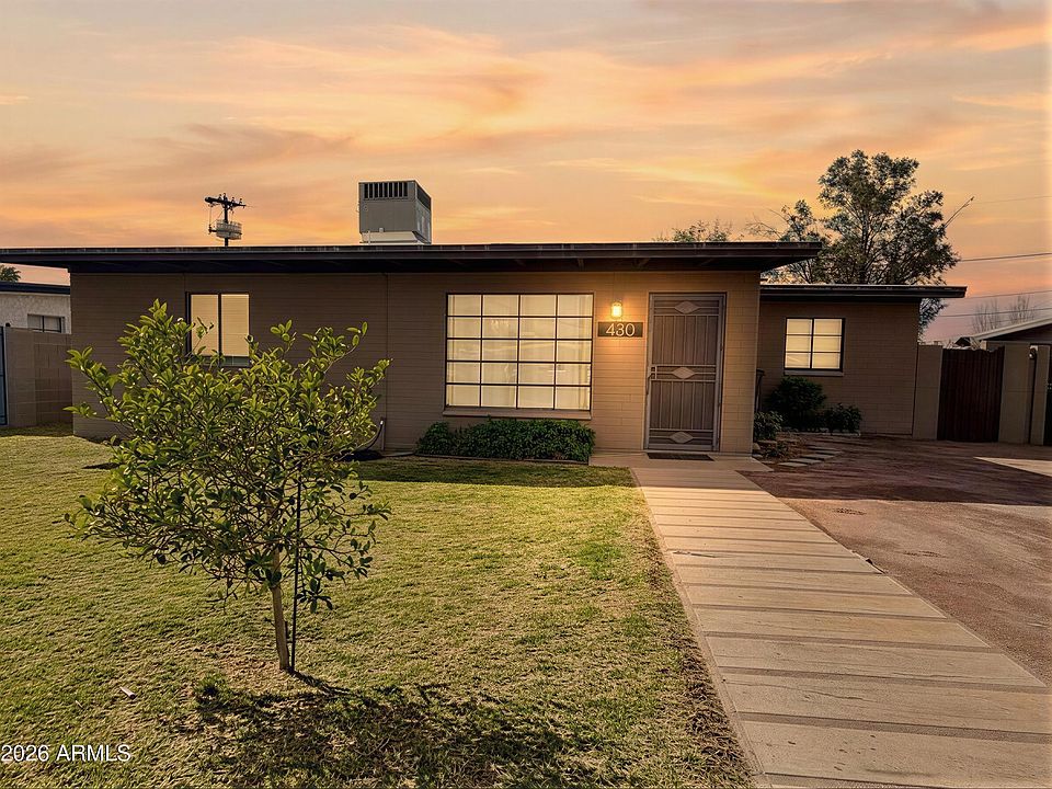 1st image of 430 S Robert Rd