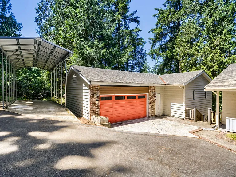 24714 SE Mirrormont Way — Photo 31
