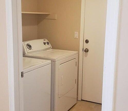 5th image of 1343 E Angela Dr