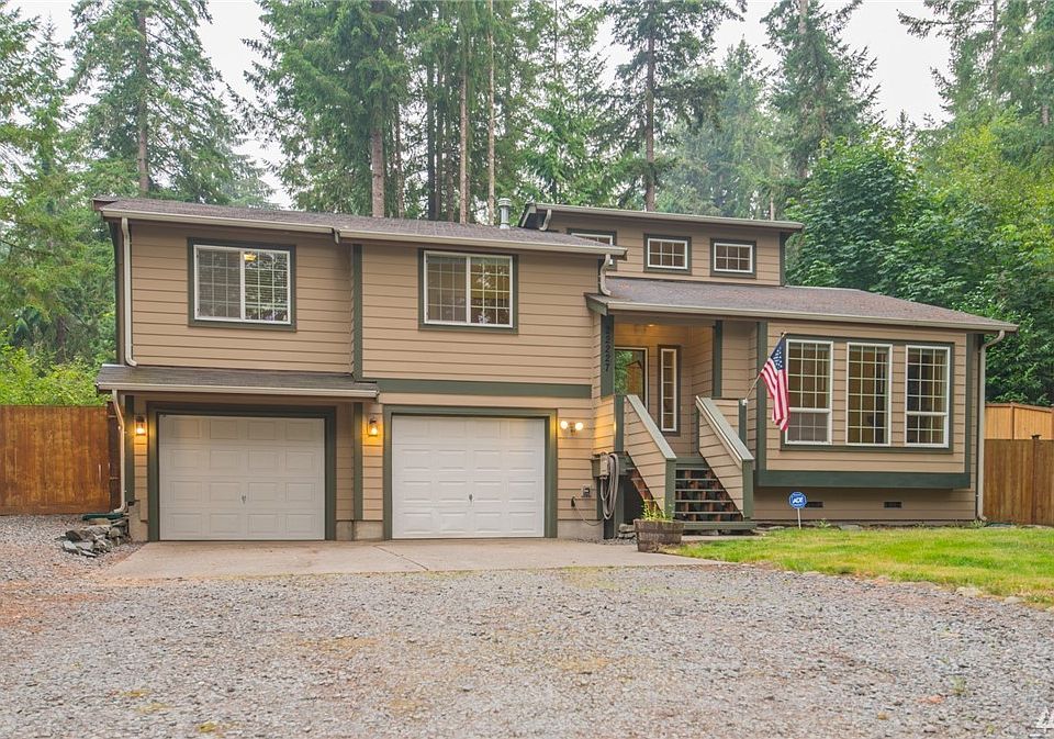 1st image of 22227 Bluewater Dr SE