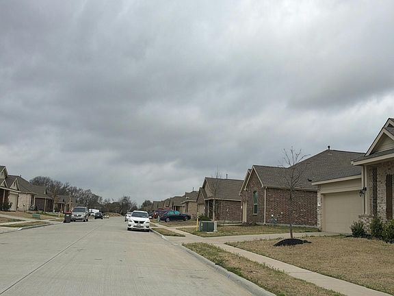 4th image of 1508 Helmoken Falls Dr