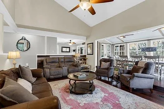 1833 Tree Top Ct — Photo 6
