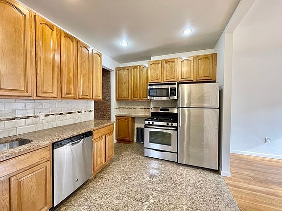 2nd image of 650 Manhattan Ave #10R