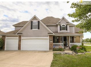 2220 NE 23rd St, Blue Springs, MO 64029