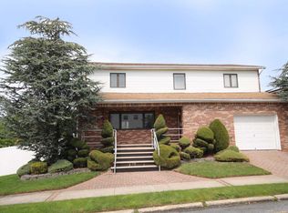 57 Andes Pl, Staten Island, NY 10314