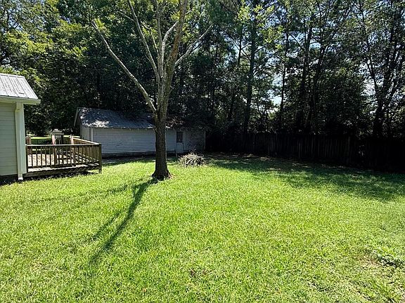 5th image of 807 McLemore St