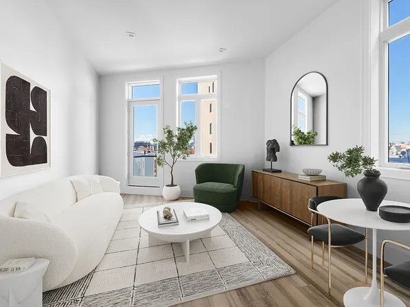 68 N Henry St #3A, Brooklyn, NY 11222