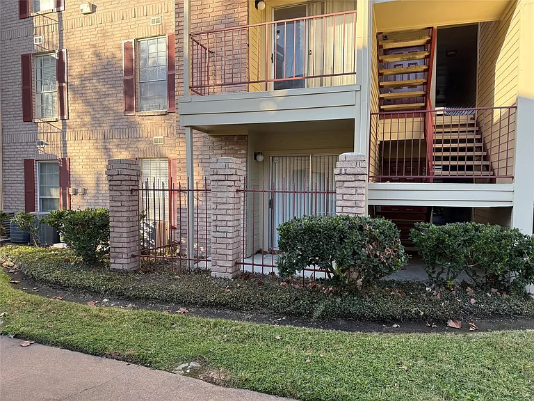 2120 El Paseo St #2406 — Photo 19