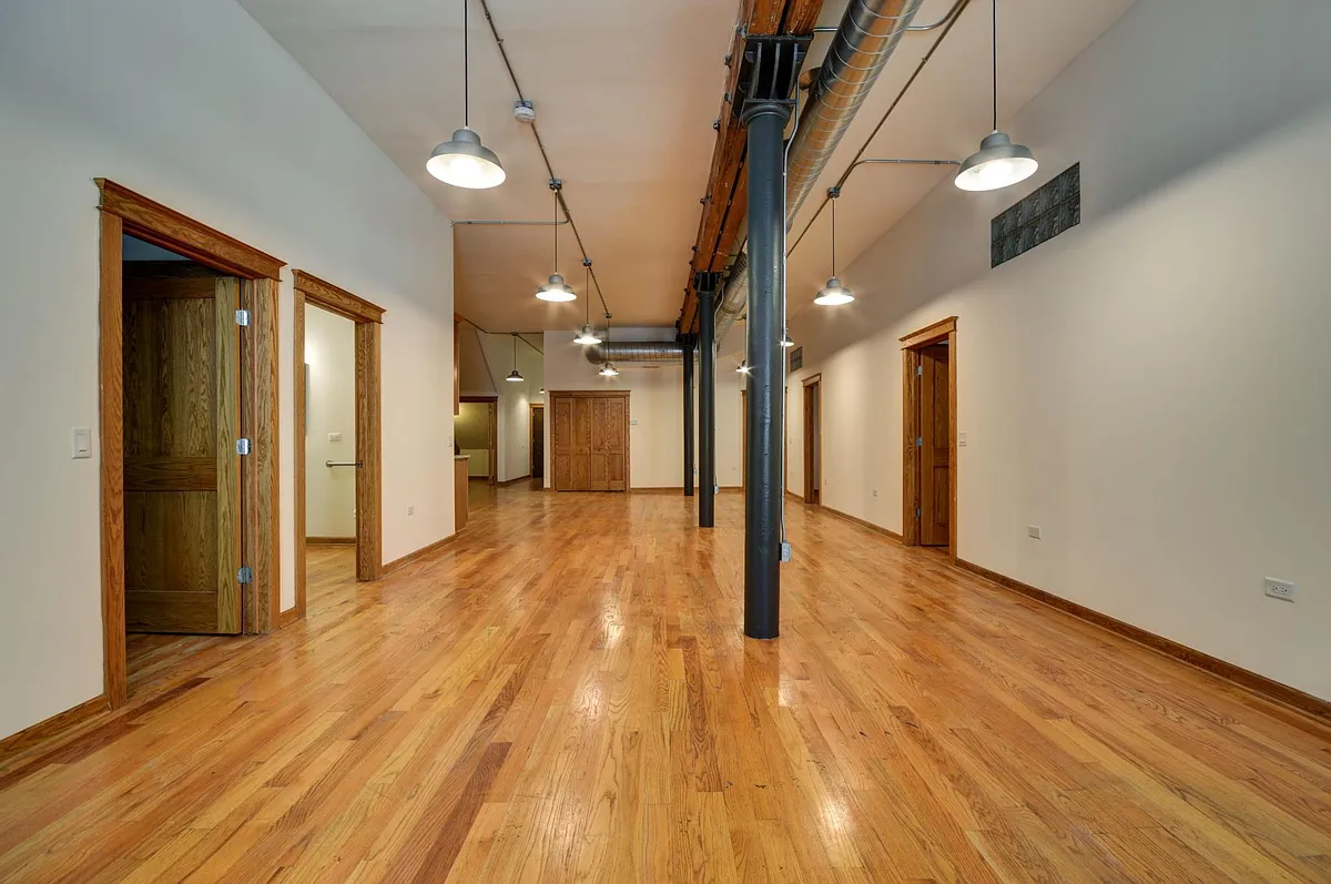 Building Photo - 123 N Jefferson St #2R