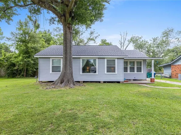 740 Starlin Dr, Sulphur, LA 70663