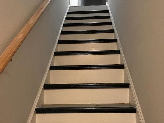 3rd image of 4918 Locust St Floor 2