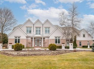 11415 North Stonefield COURT, Mequon, WI 53092