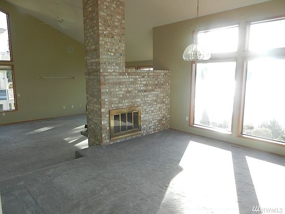 5th image of 11020 54th St NW
