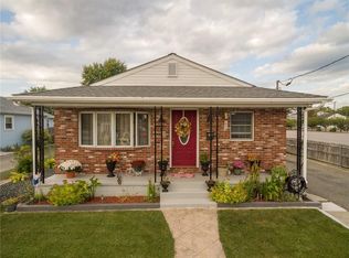 18 W Cute St, Pawtucket, RI 02860