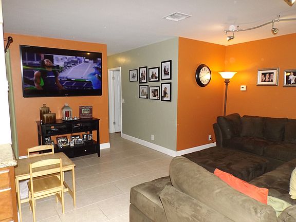 2nd image of 6444 Lakeshore Dr