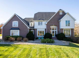 6811 S 66th St, Lincoln, NE 68516