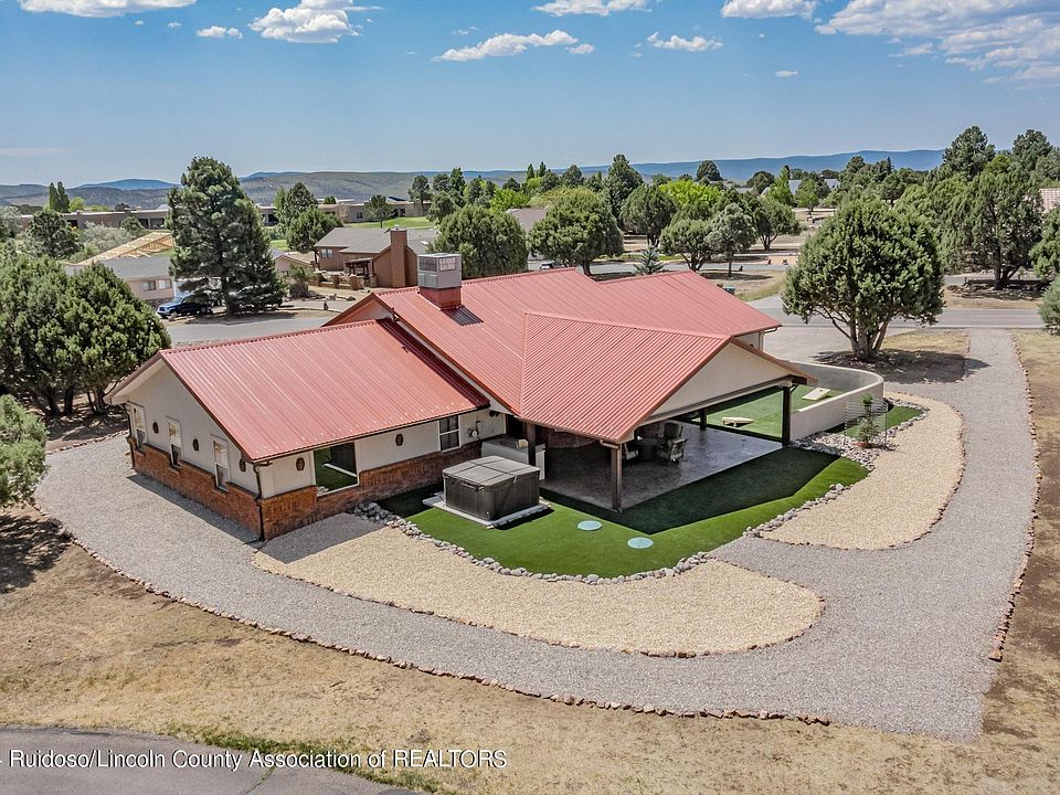1st image of 909 High Mesa Dr