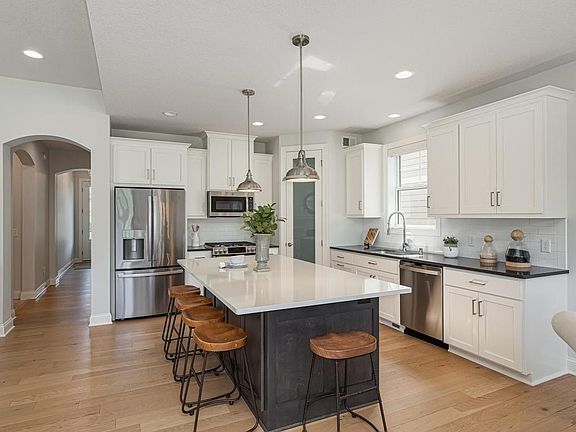 3rd image of 6442 Timber Arch Dr