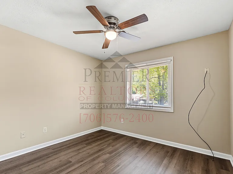 520 Asa Dr — Photo 16