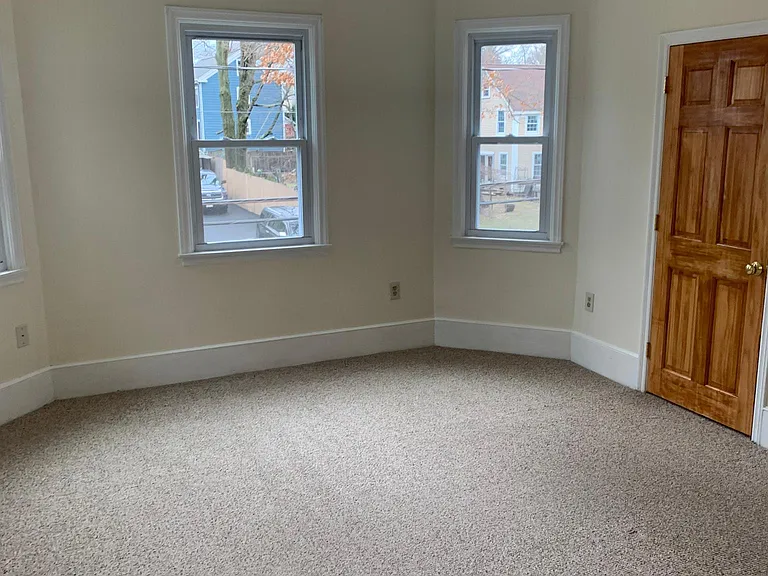 52-54 Webster St #4 — Photo 4