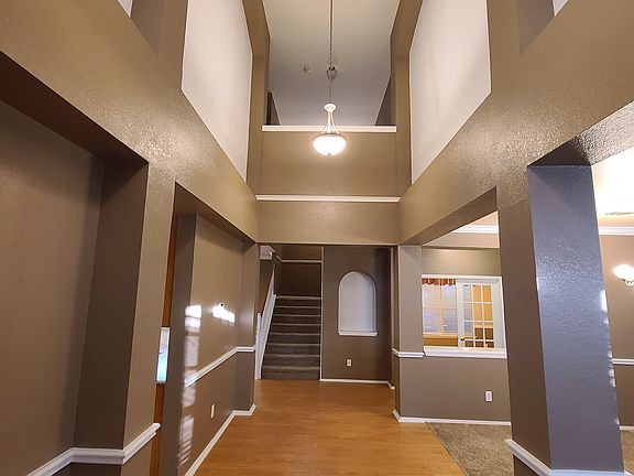 4th image of 1 Watergrove Ct