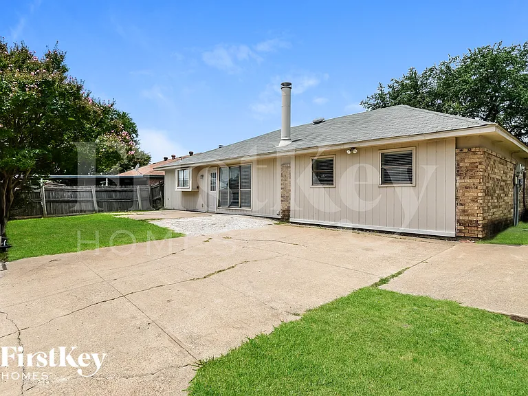 1007 Creighton Ct — Photo 18