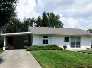 1626 Drake Dr, Xenia, OH 45385