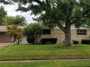 1061 Saratoga Dr, Fairborn, OH 45324