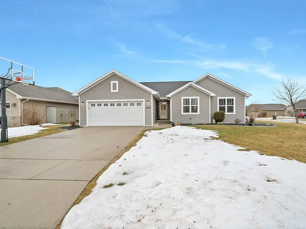 1372 Lear Ln, De Pere, WI 54115