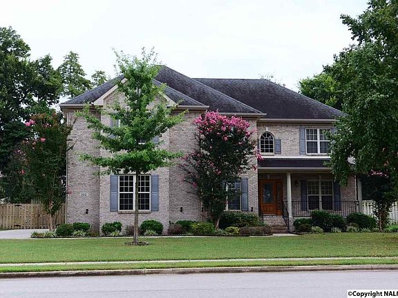 2nd image of 102 Rainbow Glen Cir