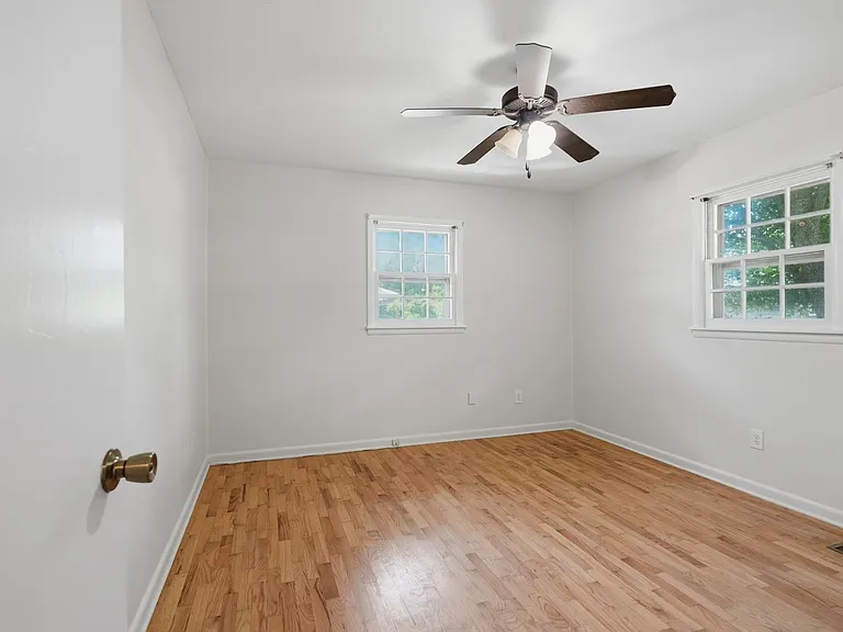 704 Jackson Dr — Photo 12
