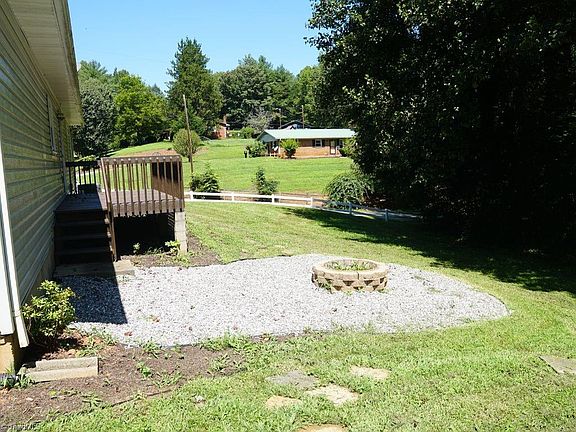 3rd image of 127 Mill Ridge Rd