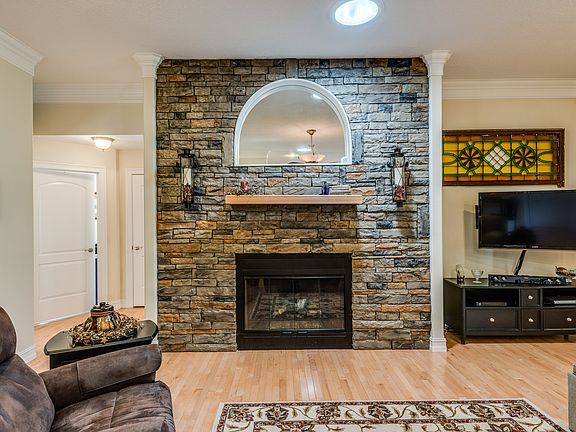 5th image of 1550 E Deer Creek Dr