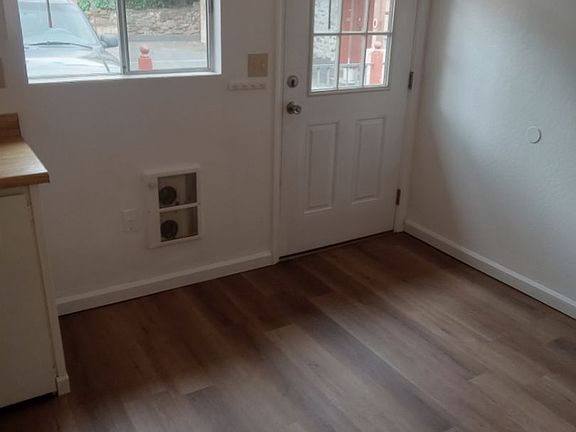 3rd image of 308 N Washington St #9