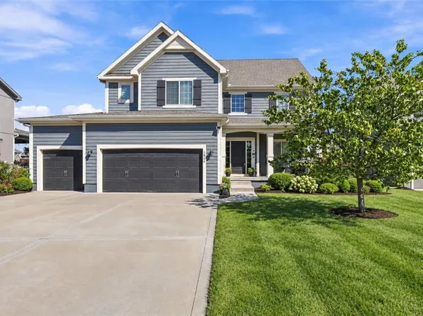 1804 NE Griffin Dr, Lees Summit, MO 64086