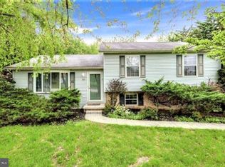 321 Jasmine Dr, Hanover, PA 17331
