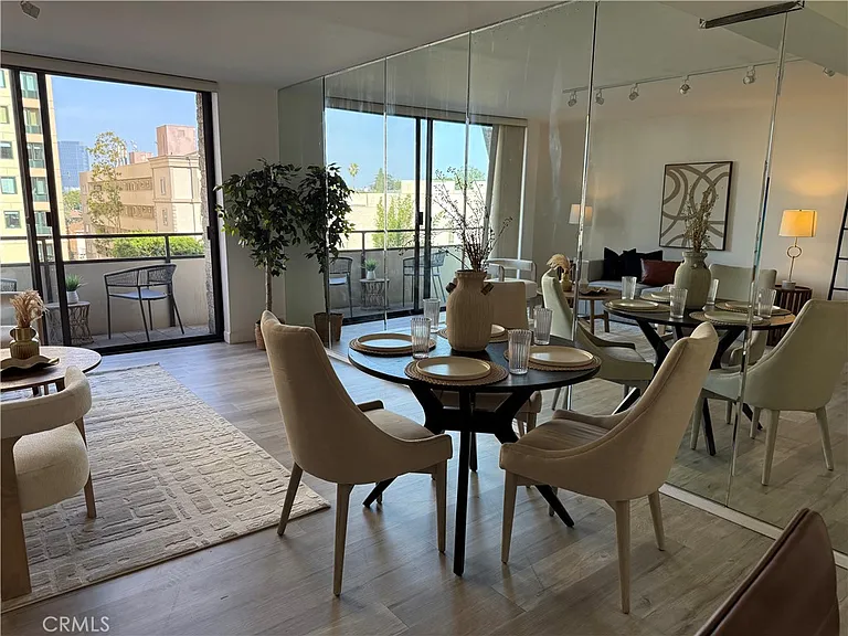 10535 Wilshire Blvd #612 — Photo 4