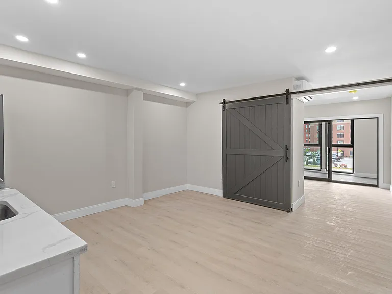 Tavolo Lofts — Photo 27