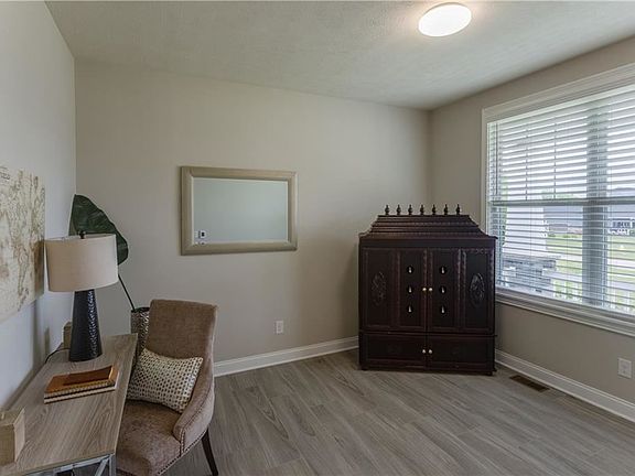 4th image of 9478 River Birch Run